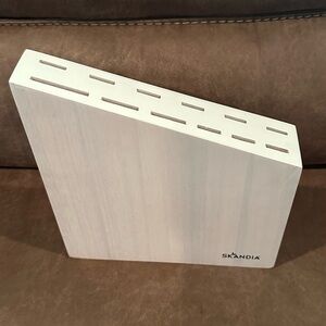 White Washed Skandia Wooden Knife Block